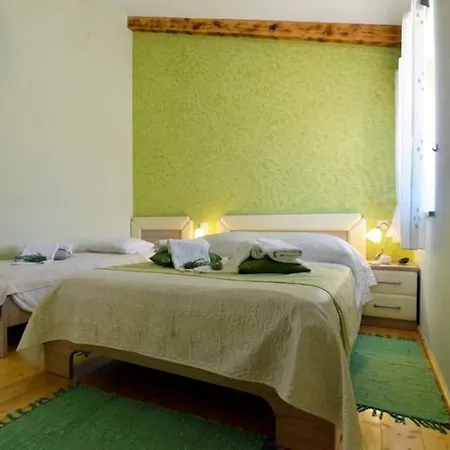 Rooms Stanza Diniano - With Pool 게스트하우스 *